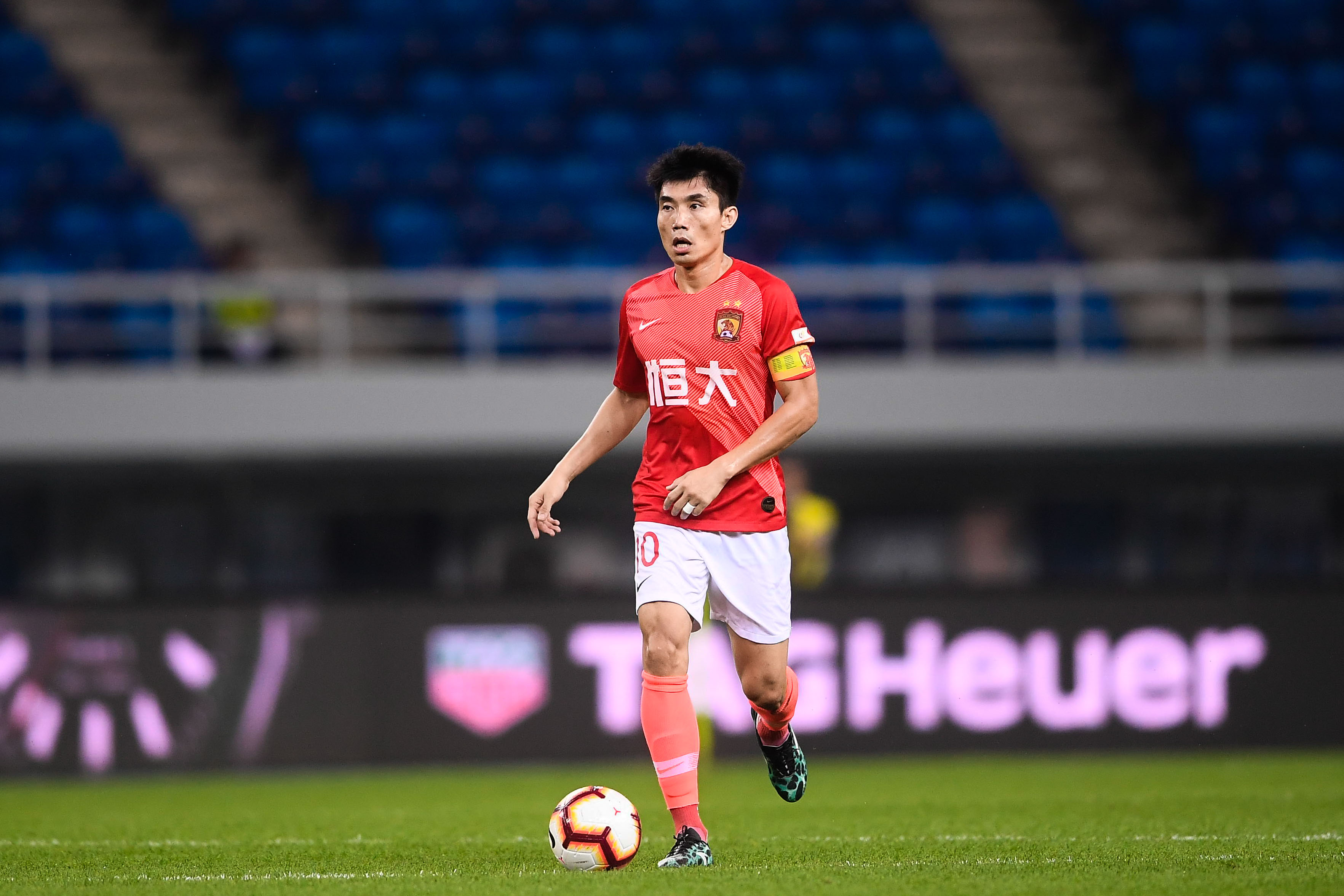 社区盾加时末段再迎强敌，巴塞罗那遗憾出局，主帅态度——话题不断，控场能力受关注的简单介绍爱游戏