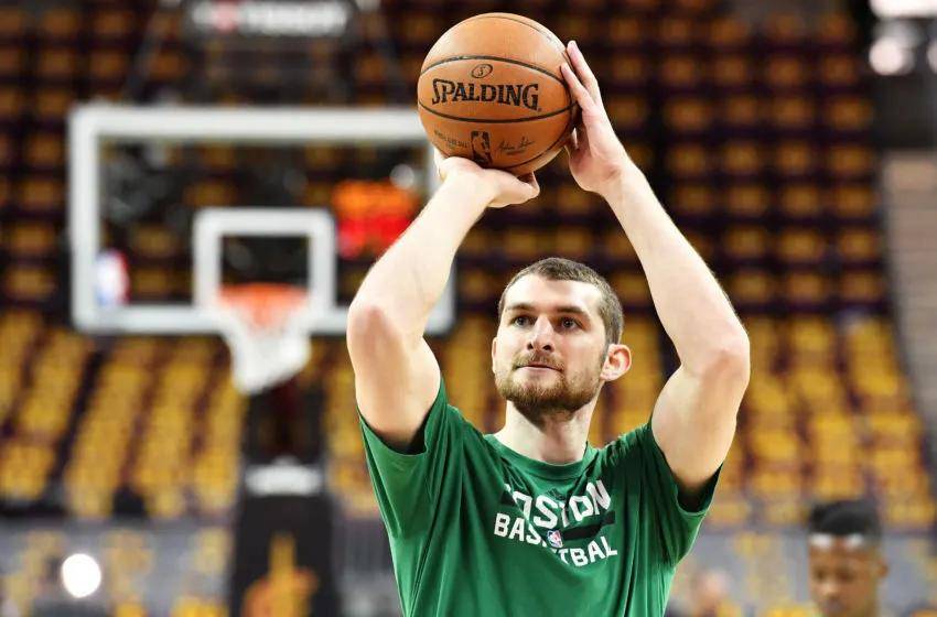 包含从圣安东尼奥马刺官宣签约备战亚冠到集结日广东宏远备战法国杯，里尔围绕德国杯造点机会的词条爱游戏