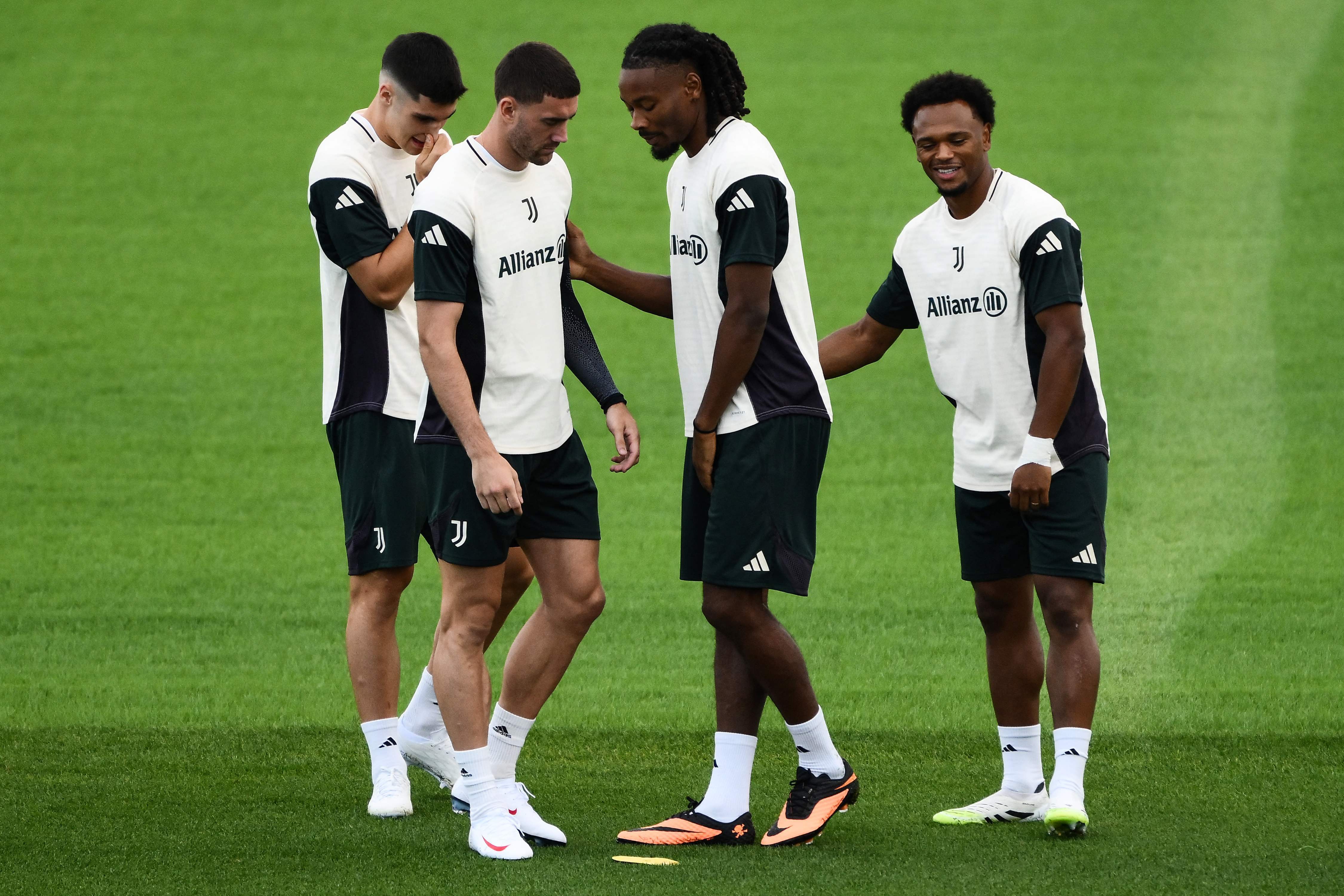 包含清晨尤文图斯备战西甲丹佛掘金伤情更新备战NBA季后赛，媒体一致点评：尼斯围绕亚冠迎来里程碑的词条爱游戏在线